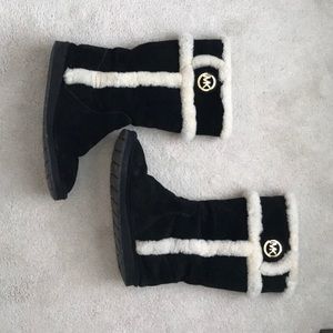 Michael Kors - Black Ugg Style Boots👢